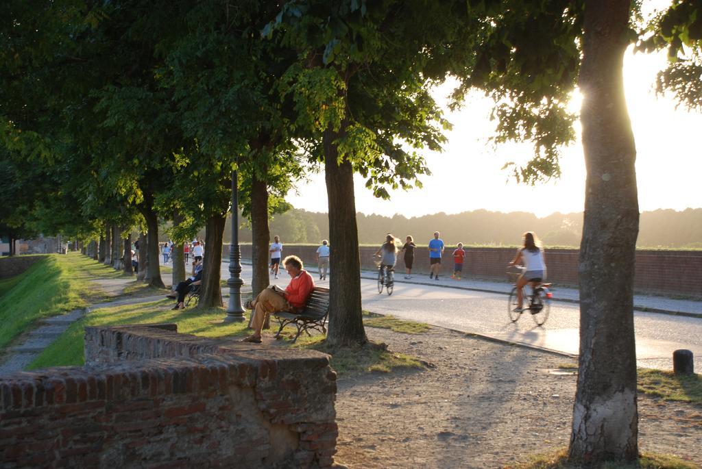S. Agostino Fronte Mura Лукка Экстерьер фото