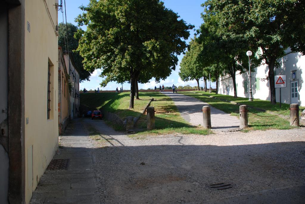 S. Agostino Fronte Mura Лукка Экстерьер фото